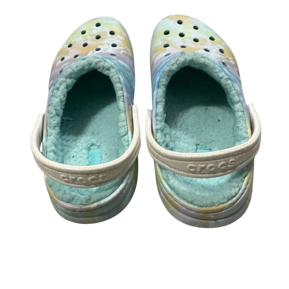 CROCS these kids